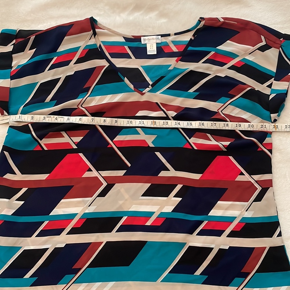 Motherhood Maternity Zig Zag Pattern size medium - Picture 5 of 8